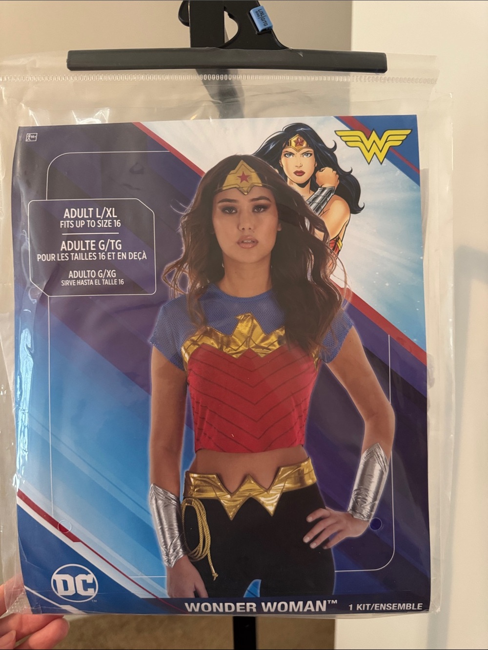 Adult Wonder Woman Costume & Accessories. Size L/XL. New In Bag